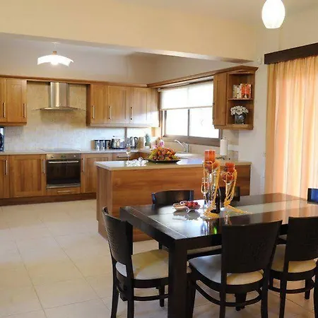 Vineland Bay Apartment *