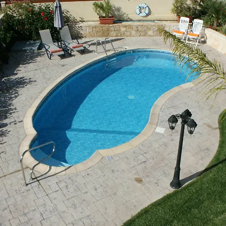 Vineland Bay Pissouri