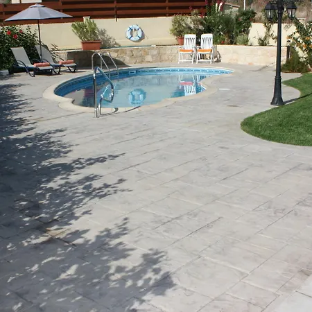 Vineland Bay Pissouri